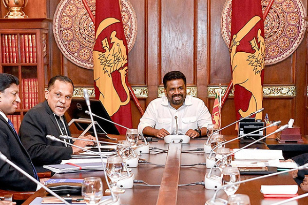 நிலுவையில் உள்ள வழக்குகள் குறித்து ஜனாதிபதி அறிவுரை