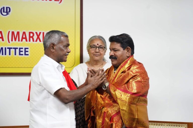 இந்திய மார்க்சிஸ்ட் கம்யூனிஸ்ட் கட்சி முக்கியஸ்தர்களுடன் ஜேவிபி தரப்பினர் சந்திப்பு