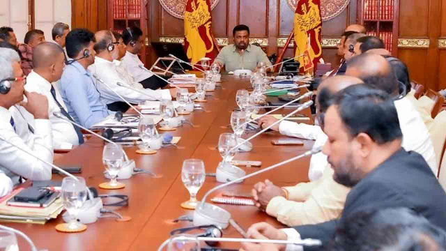 மன்னார் காற்றாலை திட்டம் இடைநிறுத்தம்