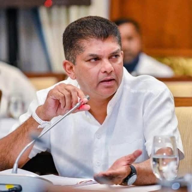 லொஹான் ரத்வத்த காலமானார்