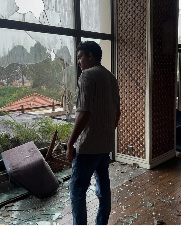 நேபாள போராட்டக் குழுவிடம் இருந்து பல உயிர்களை காப்பாற்றிய செந்தில் தொண்டமானின் வீர தீர செயல்! 