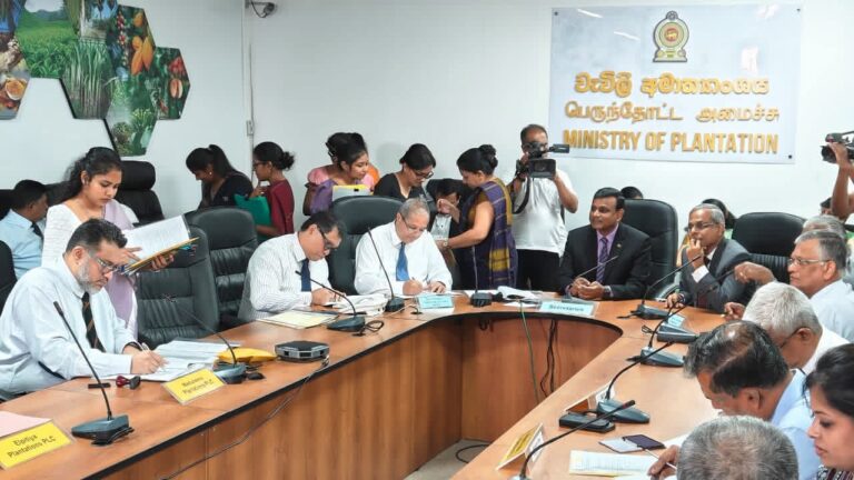 தோட்டத் தொழிலாளர்களின் ரூ.1750 ஆக உயர்வு