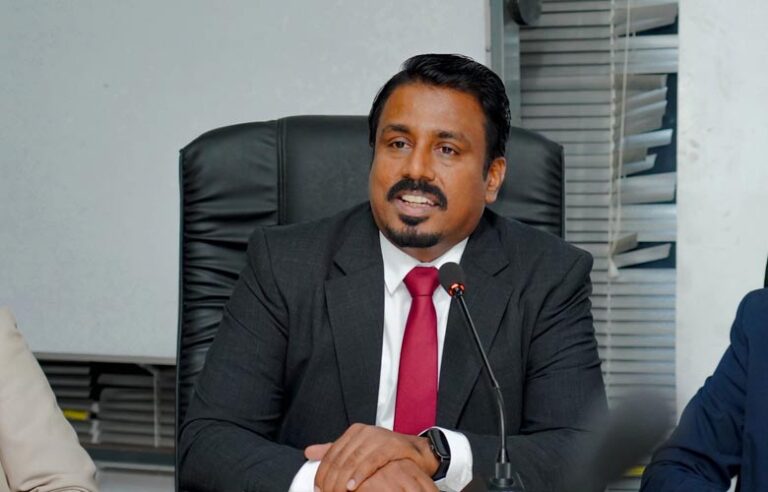 கல்வியுடன் விளையாட எவருக்கும் உரிமை இல்லை