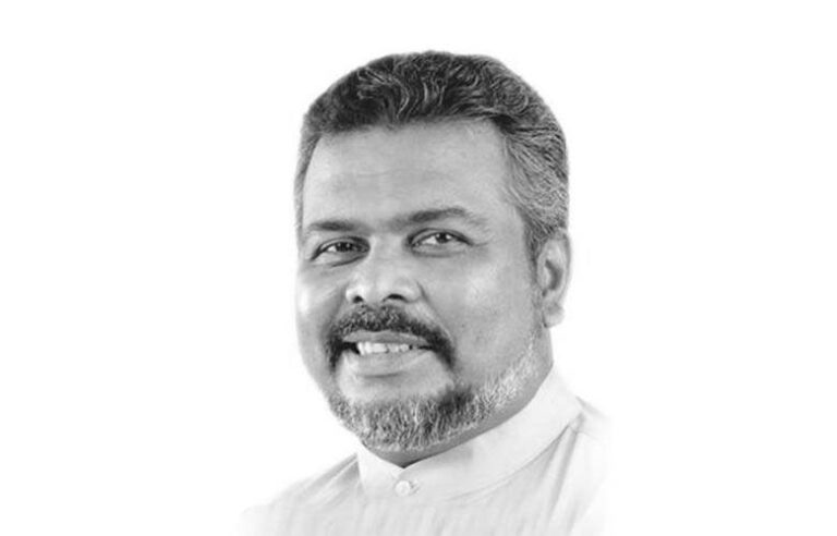 நந்தன குணதிலக காலமானார்